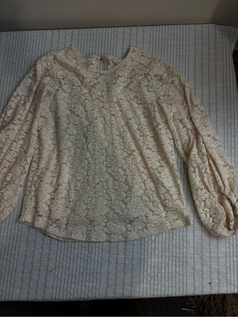 Maurices Ivory Floral Lace Puff-Sleeve Blouse